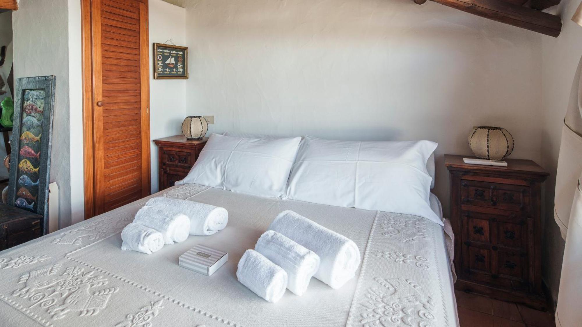 Welcomely - Romantic Roof Apartment *