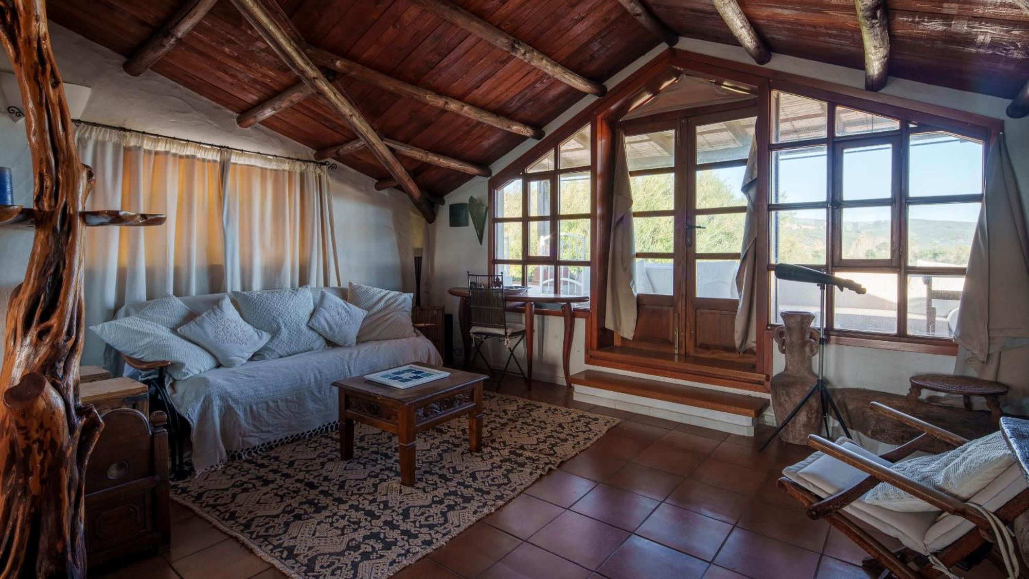 Welcomely - Romantic Roof *