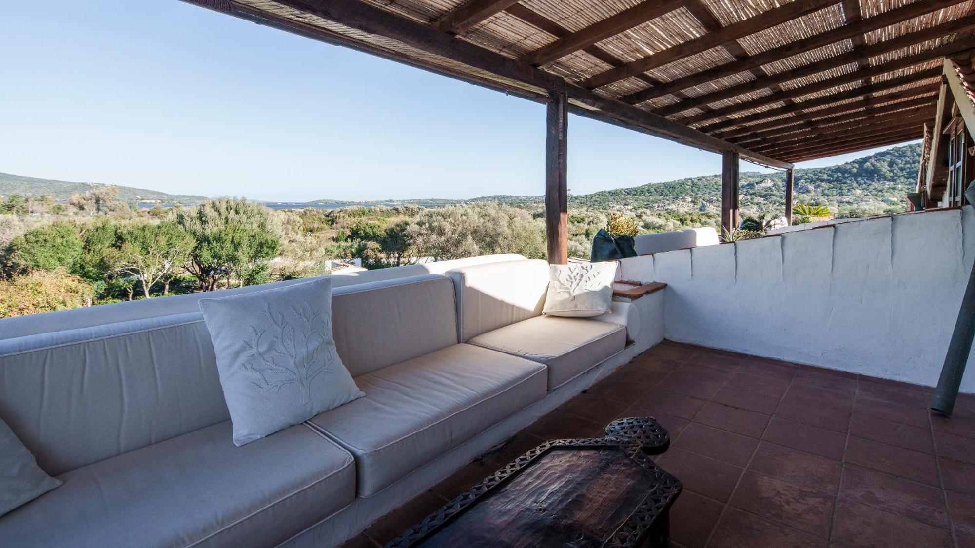 Welcomely - Romantic Roof Apartment *
