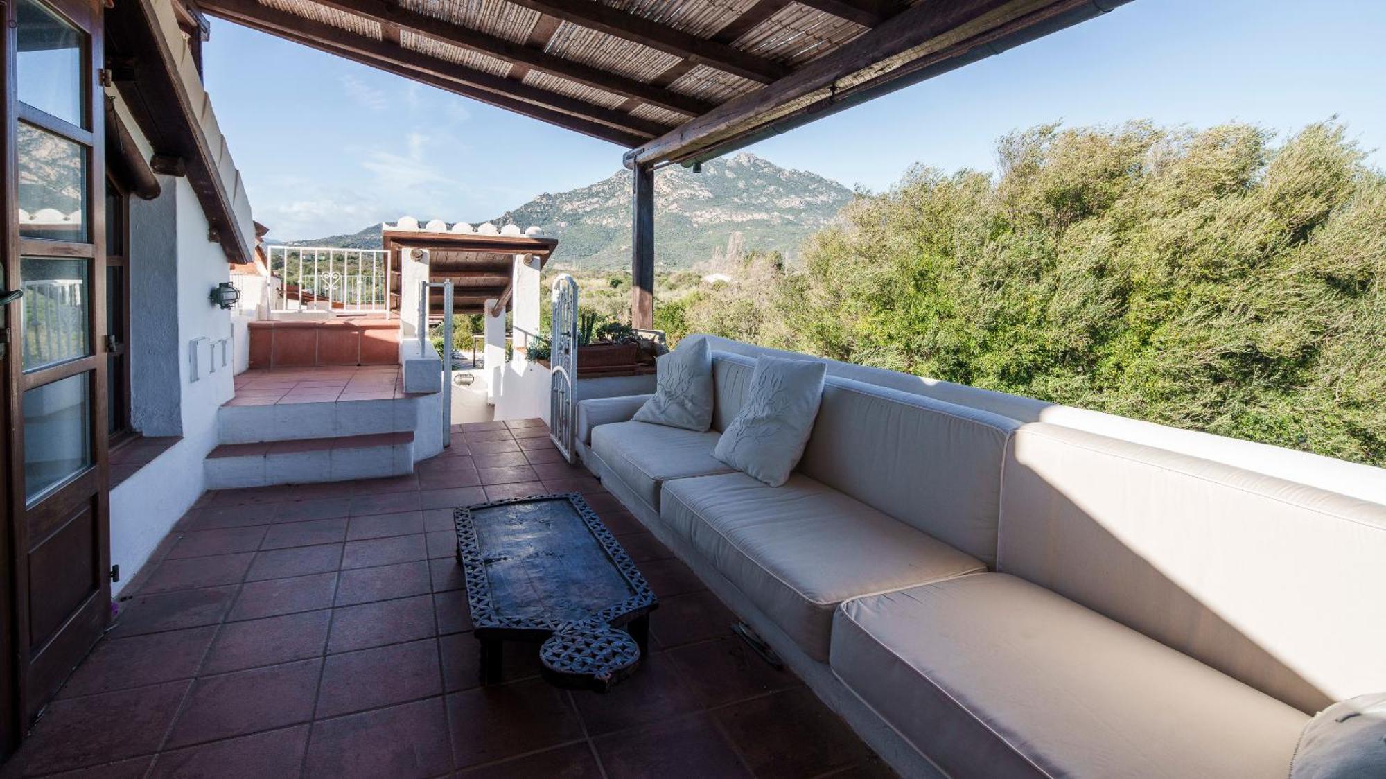 Welcomely - Romantic Roof Apartment